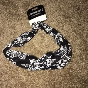 Black and white headband